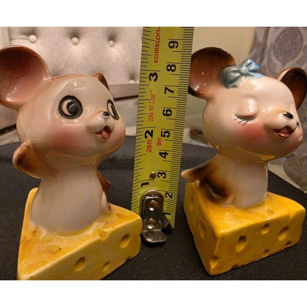 Vintage Mice Cheese Salt Pepper Shakers Japan Ceramic Hand Painted Cute
